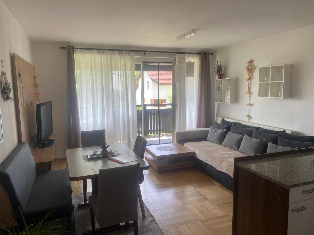 Apartment Wohnhaus Sued Herzogsdorf
